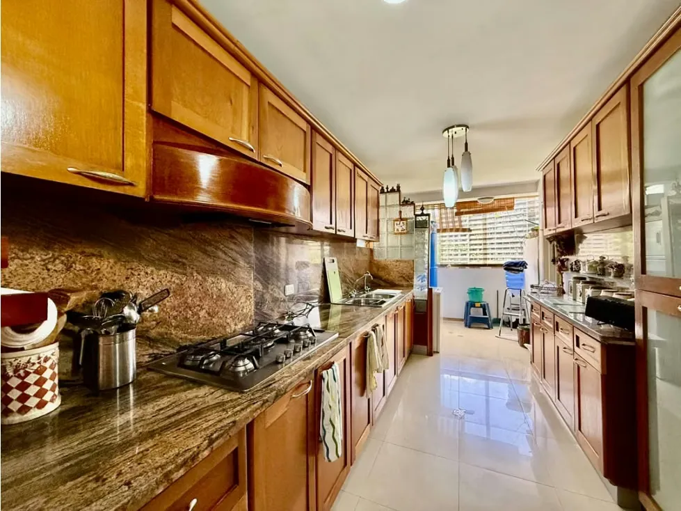 Se alquila Apto 264m² 3h+1s/2b+2s/2p Santa Rosa de Lima - 6