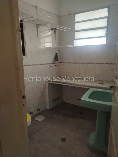 Casa (1 Nivel) en Venta en Los Teques, Miranda - 9