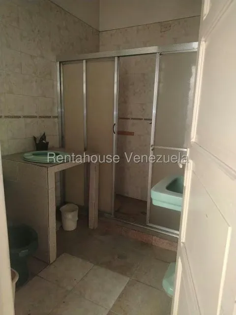 Casa (1 Nivel) en Venta en Los Teques, Miranda - 10