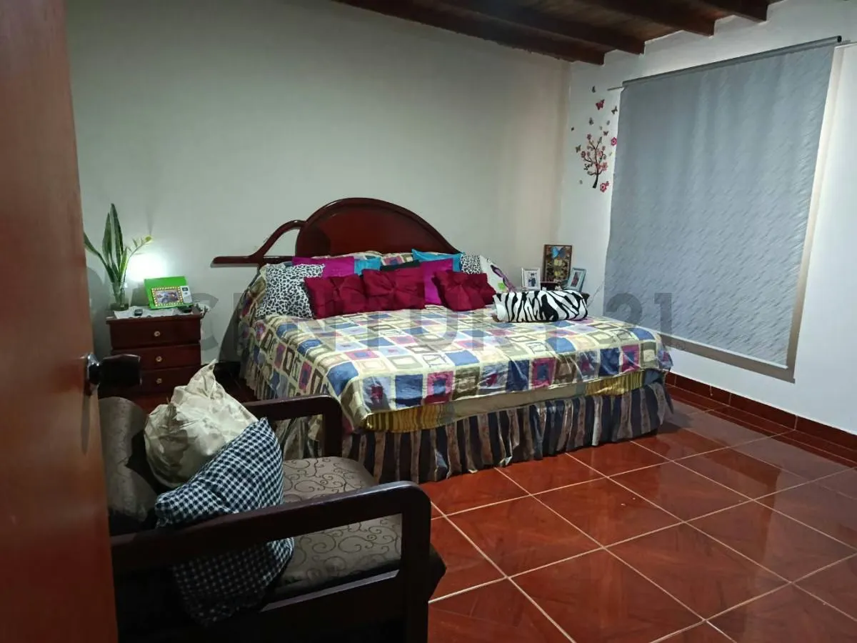 Casa en la Asunción, cerca de todos los servicios públicos - 6