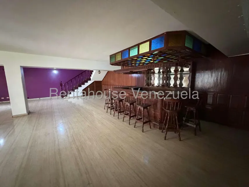 Casa (Multipes Niveles) en Venta en Colinas de Santa Monica, Distrito Metropolitano - 25