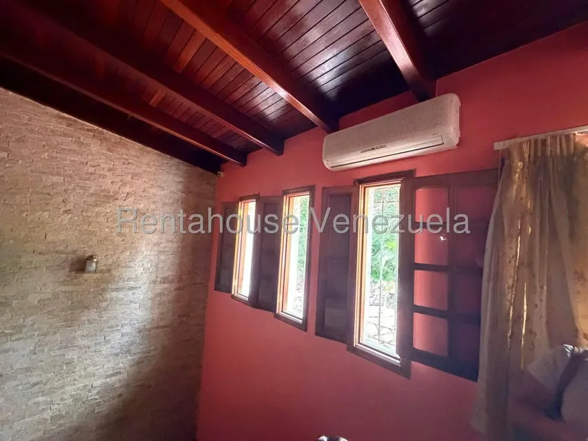 Casa (Multipes Niveles) en Venta en Colinas de Santa Monica, Distrito Metropolitano - 46