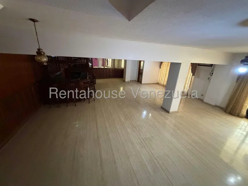 Casa (Multipes Niveles) en Venta en Colinas de Santa Monica, Distrito Metropolitano - 59