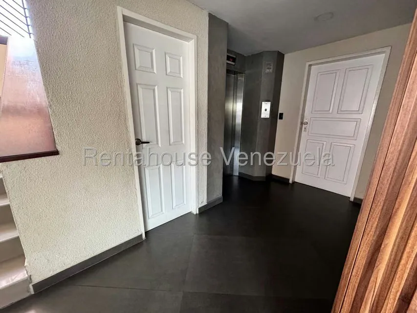 Apartamento (1 Nivel) en Venta en Del Este, Lara - 3