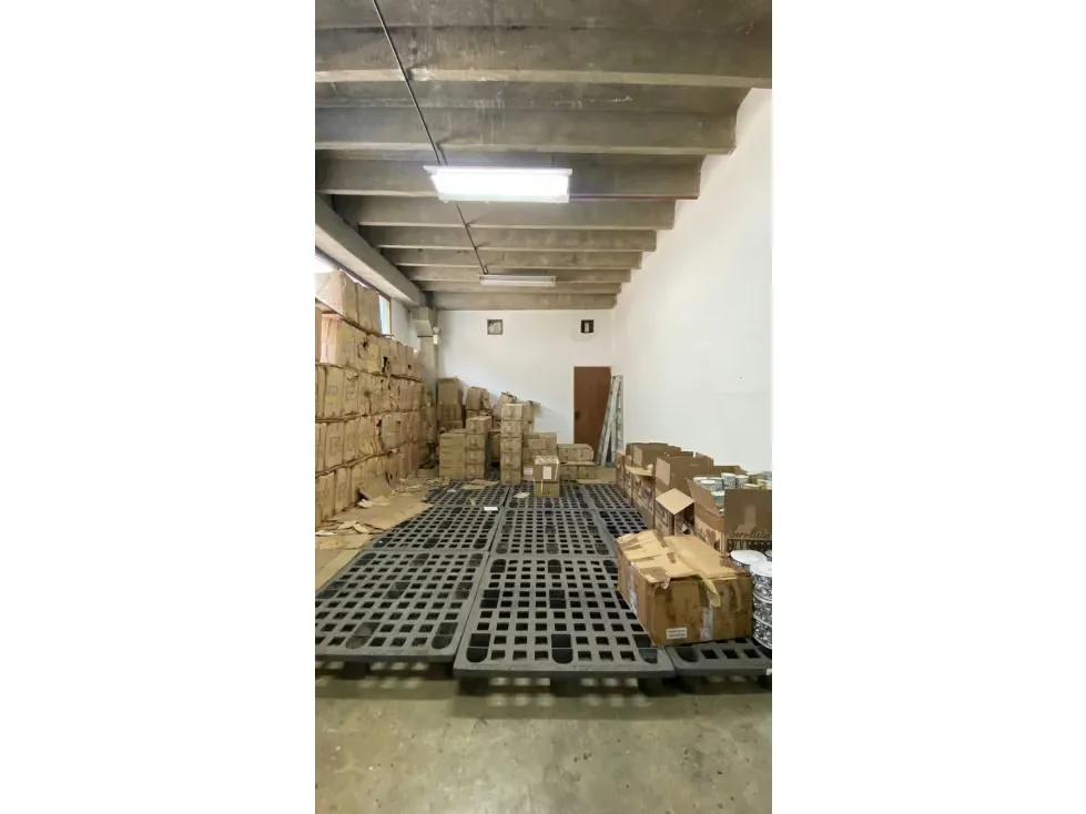 Vendo edificio industrial 4.200m2 Guarenas 0916 - 19