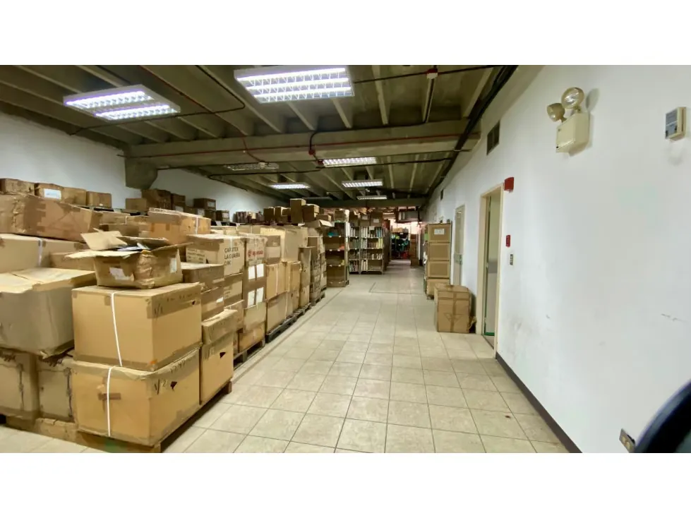 Vendo edificio industrial 4.200m2 Guarenas 0916 - 9