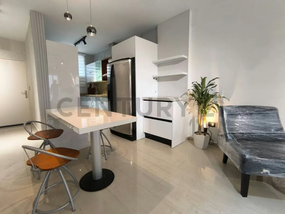 En Alquiler Apartamento con Puesto de Muelle en C.R. Las Marinas, Lechería - 4