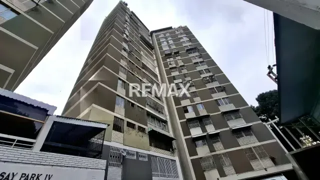 Venta Pent house con mucho potencial!! En la Urbanización La Paz El Paraiso