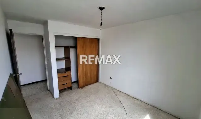 Venta Pent house con mucho potencial!! En la Urbanización La Paz El Paraiso - 5