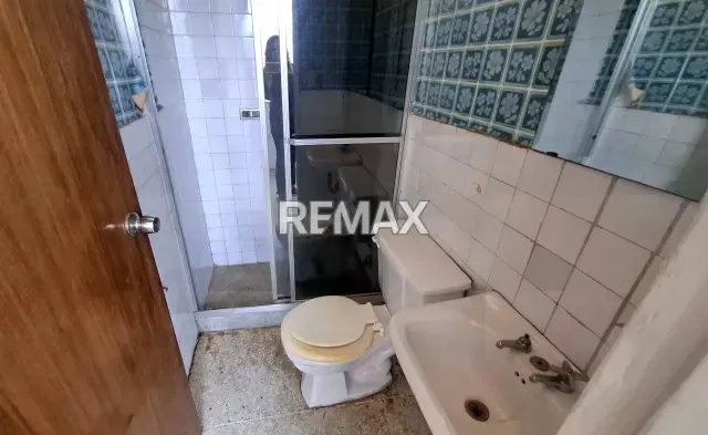 Venta Pent house con mucho potencial!! En la Urbanización La Paz El Paraiso - 7