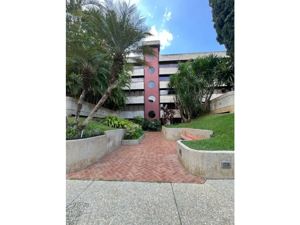Vendo apartamento 238m2 La Lagunita 0648