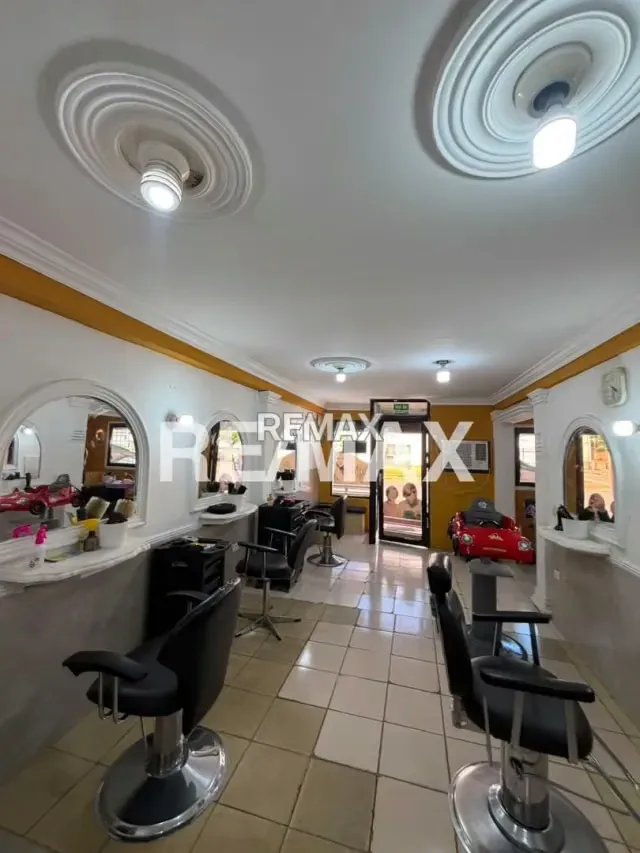 Casa Amplia para Remodelar - 11