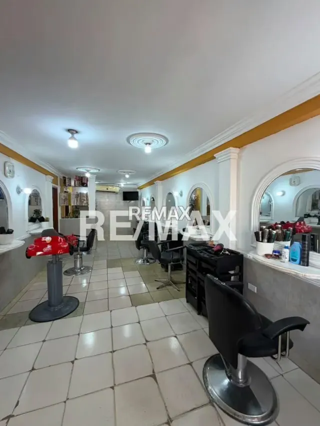 Casa Amplia para Remodelar - 5