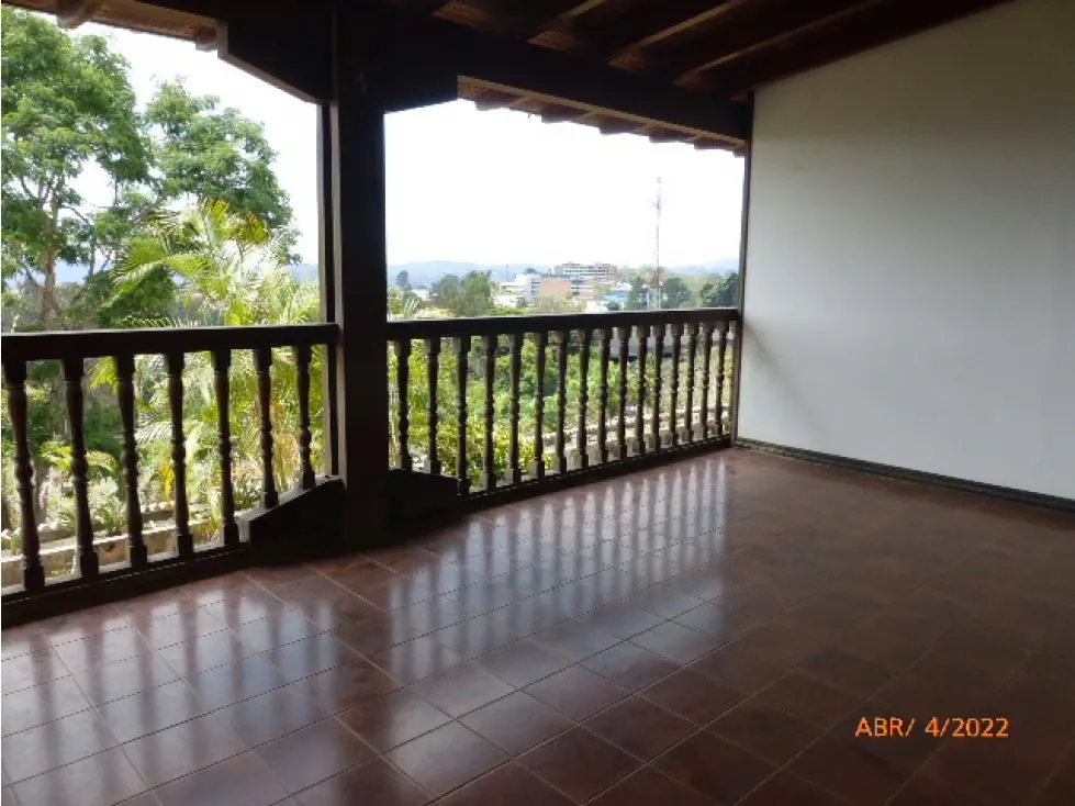 Vendo casa 1250m2 La Lagunita 2332 - 30