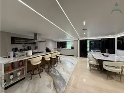 View 10