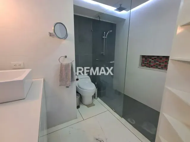 Alquilo bello y funcional apartamento tipo Estudio Los Palos Grandes Chacao - 11
