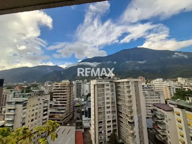 Alquilo bello y funcional apartamento tipo Estudio Los Palos Grandes Chacao - 16