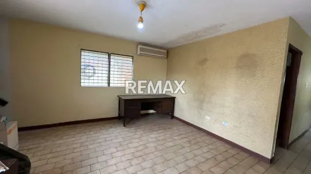 2 Casas para uso Residencial o Comercial - 13