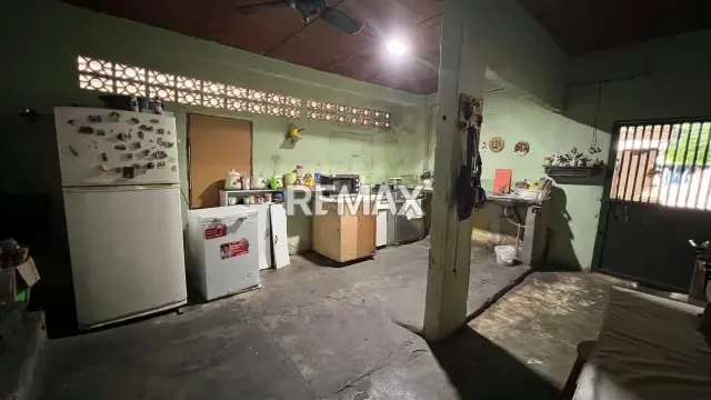 2 Casas para uso Residencial o Comercial - 4