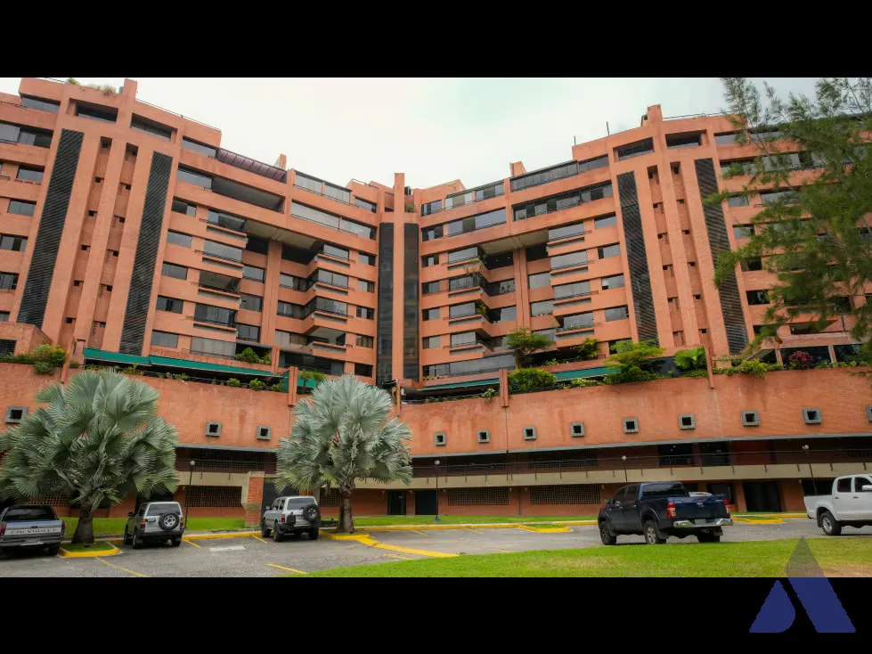 Se vende PH apartamento 690m2 La Tahona 2675