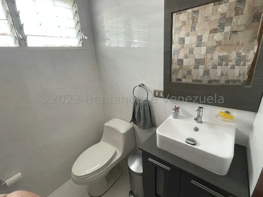 Casa (Multipes Niveles) en Venta en La Lagunita Country Club, Distrito Metropolitano - 18