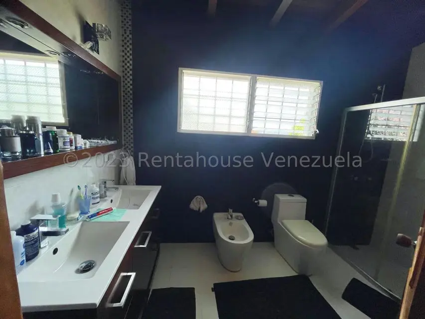 Casa (Multipes Niveles) en Venta en La Lagunita Country Club, Distrito Metropolitano - 46