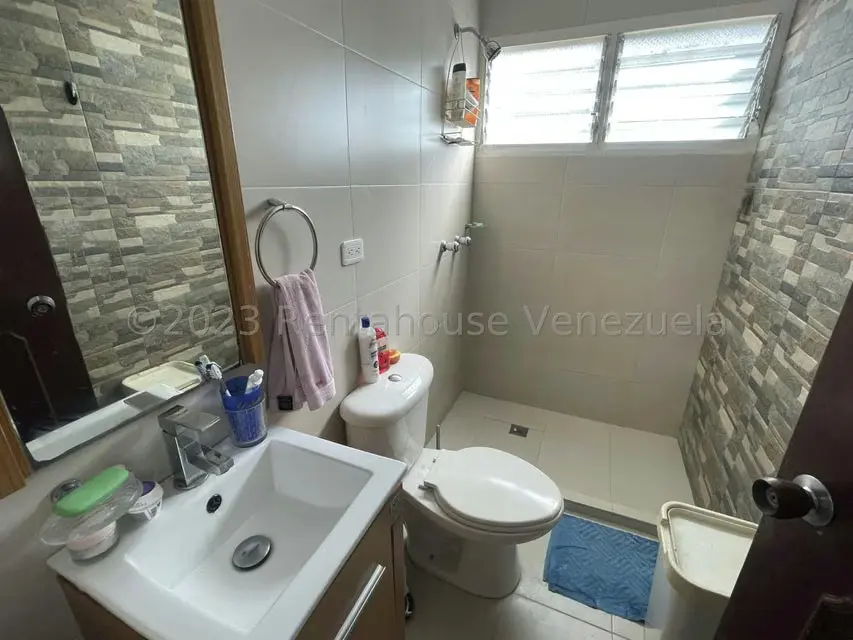 Casa (Multipes Niveles) en Venta en La Lagunita Country Club, Distrito Metropolitano - 64