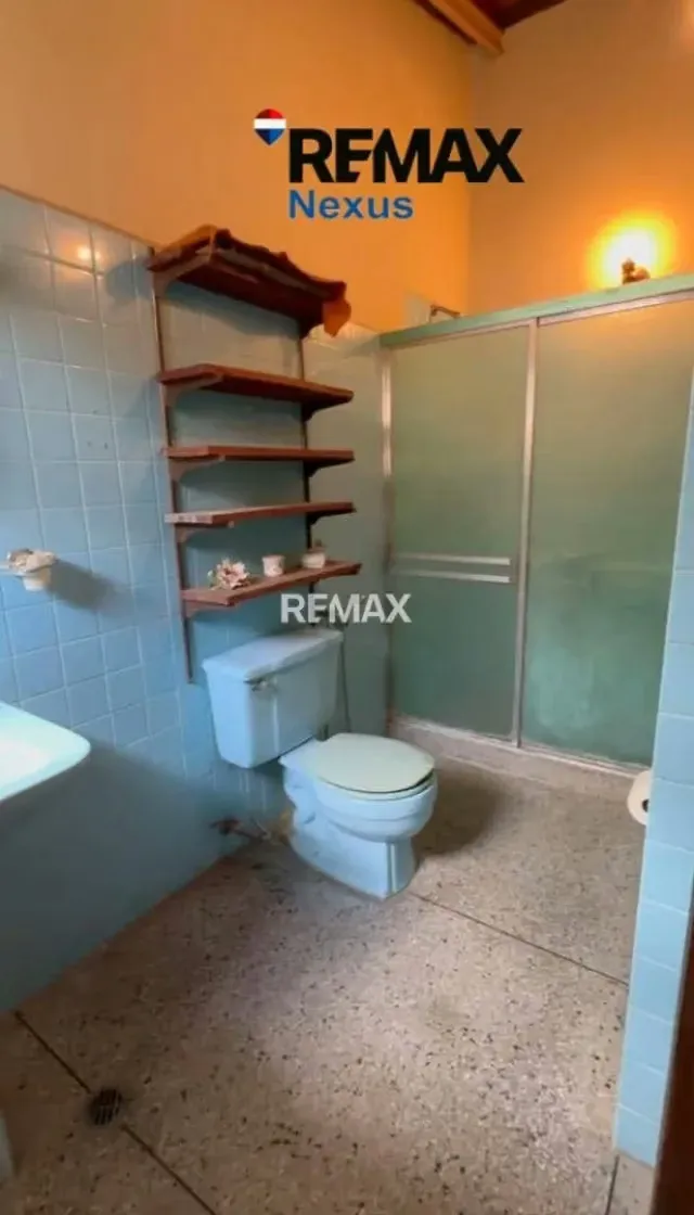 SE VENDE HERMOSA CASA, UBICADA EN LA URB SANTA ANA - 11