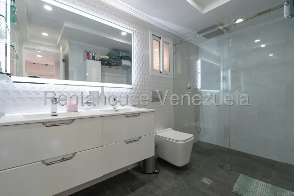 Casa (Duplex) en Venta en La Tahona, Distrito Metropolitano - 44