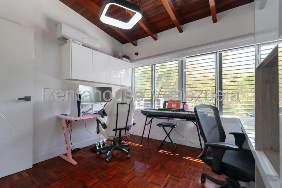 Casa (Duplex) en Venta en La Tahona, Distrito Metropolitano - 48