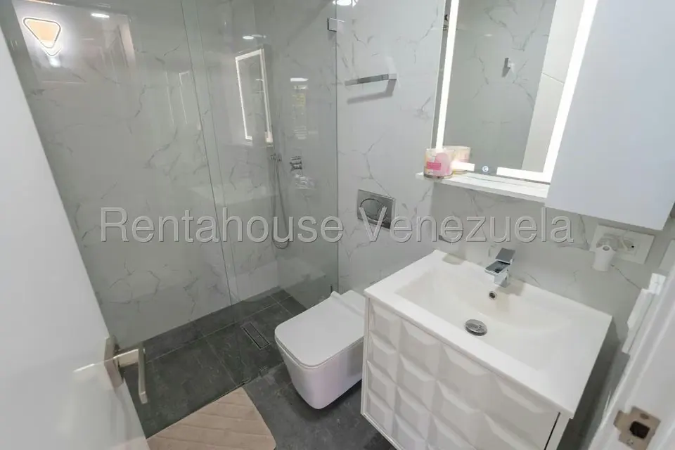 Casa (Duplex) en Venta en La Tahona, Distrito Metropolitano - 52