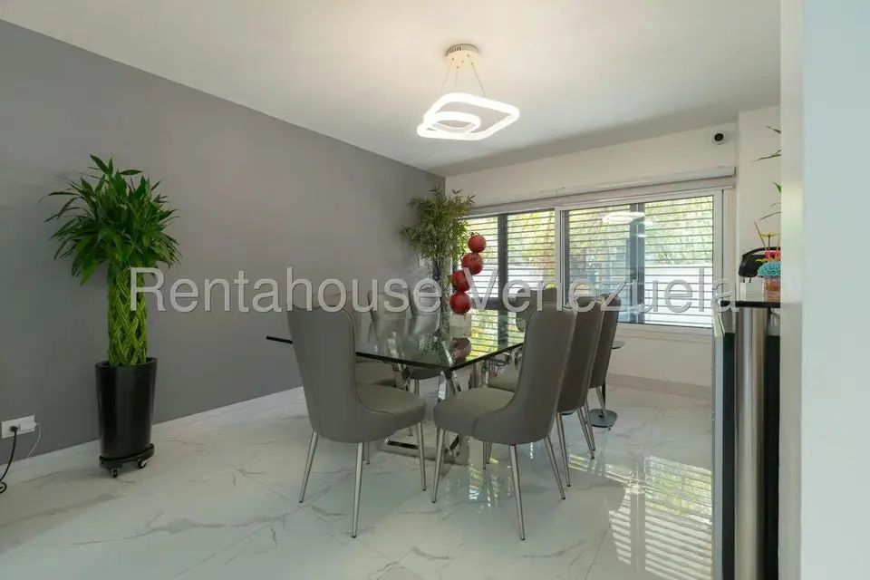 Casa (Duplex) en Venta en La Tahona, Distrito Metropolitano - 9