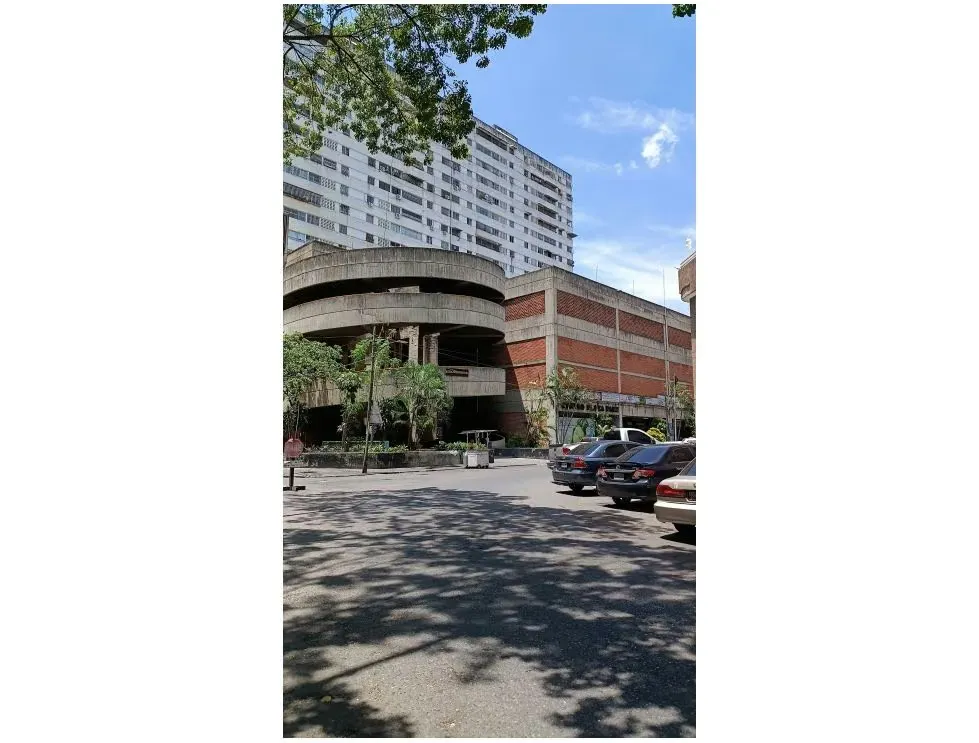 Alquilo local comercial 203m2 El Paraiso 4437 - 11