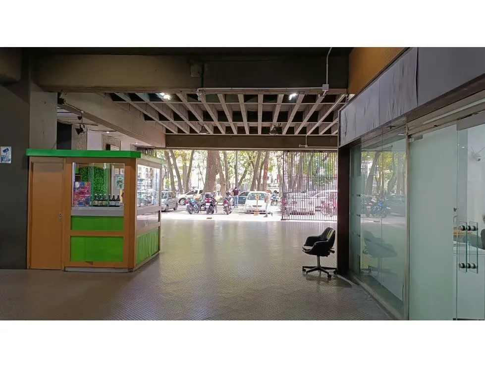 Alquilo local comercial 203m2 El Paraiso 4437 - 2