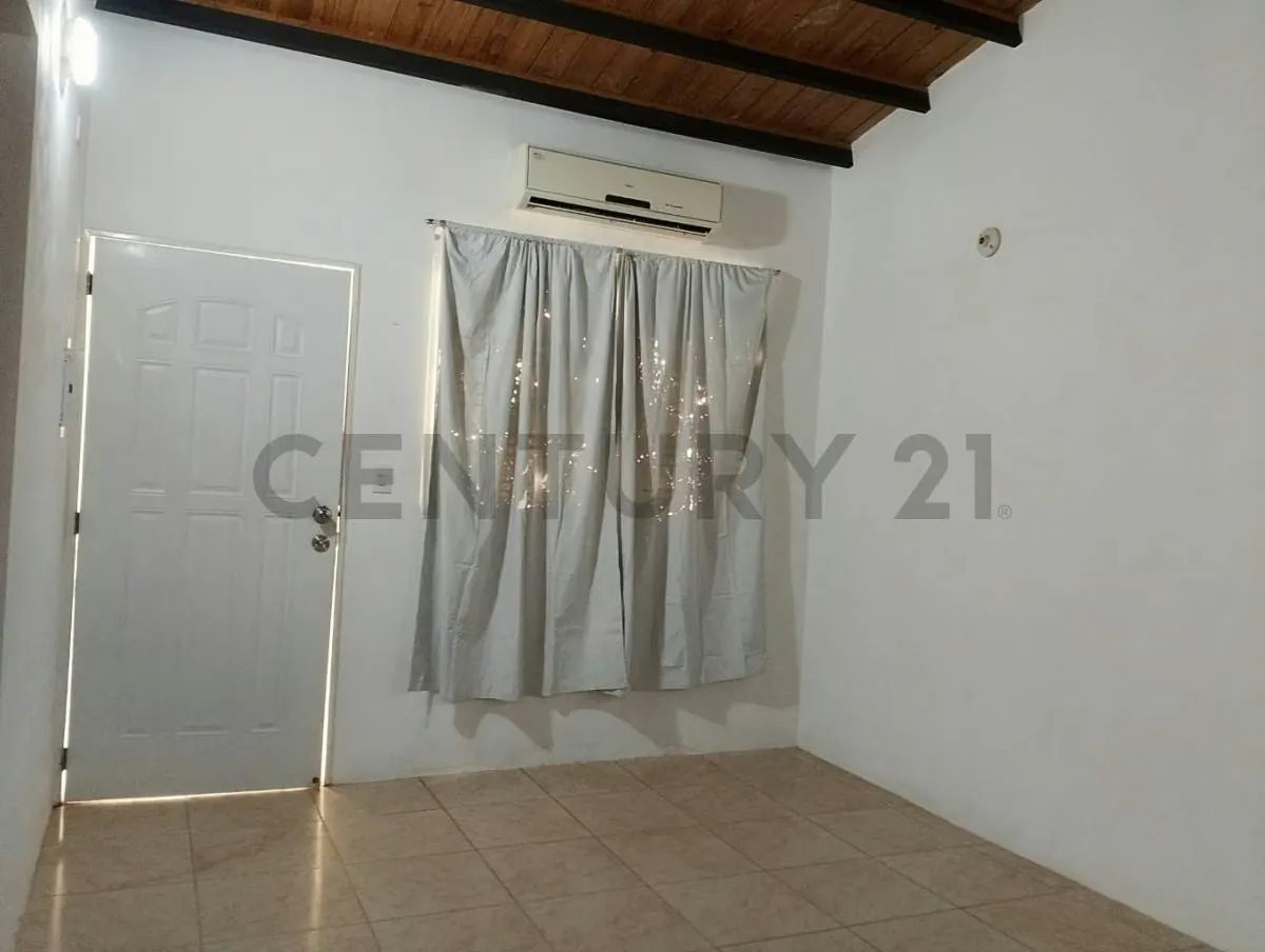 Amplia Casa 162m2 de terreno y 92 contrucción, Zona Tranquila - 3
