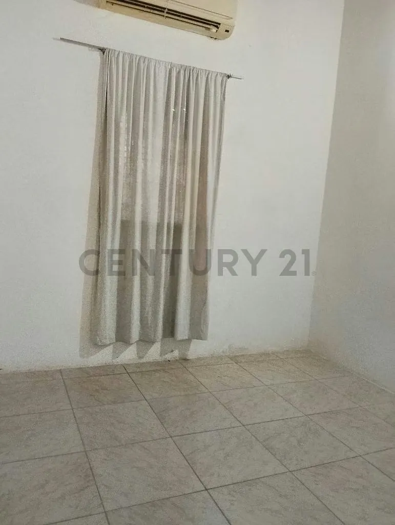 Amplia Casa 162m2 de terreno y 92 contrucción, Zona Tranquila - 6