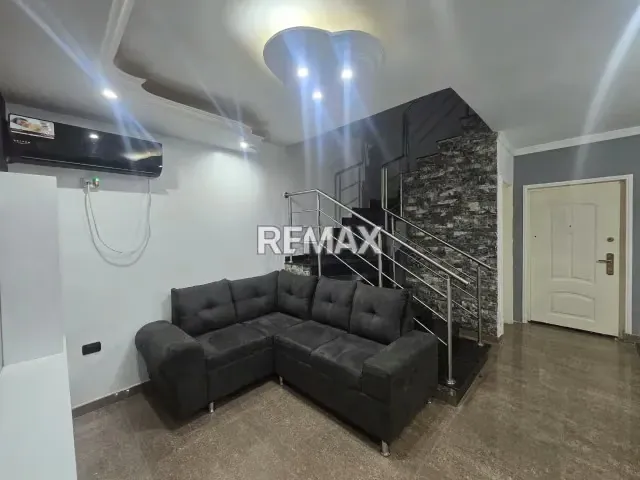 TOWN HOUSE EN VENTA EN CABIMAS SEMI-AMOBLADO - 3