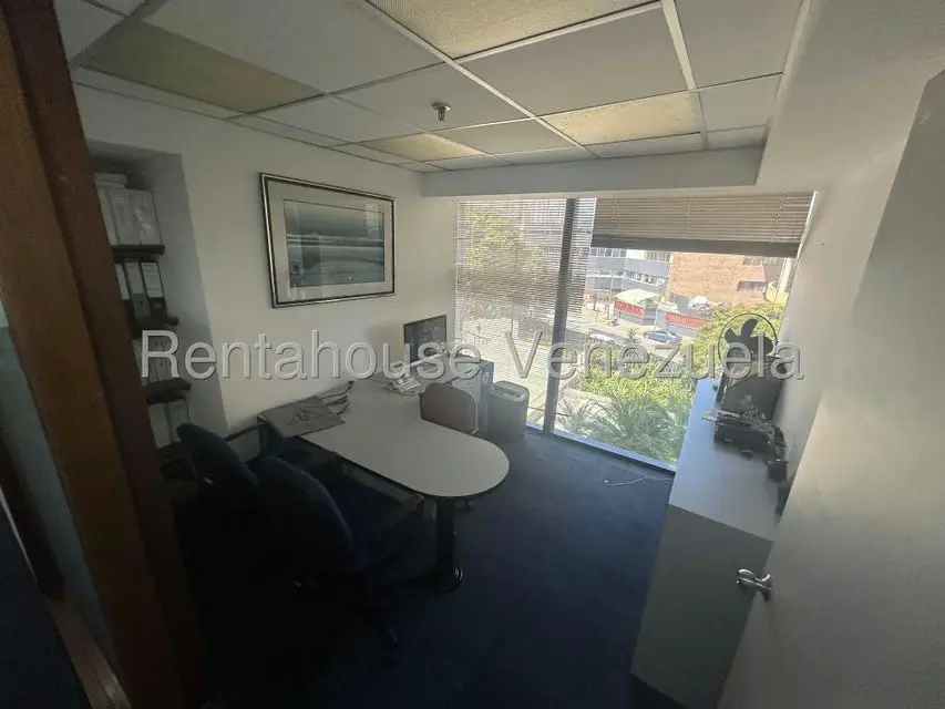 Oficina en Venta en Prados del Este, Distrito Metropolitano - 19