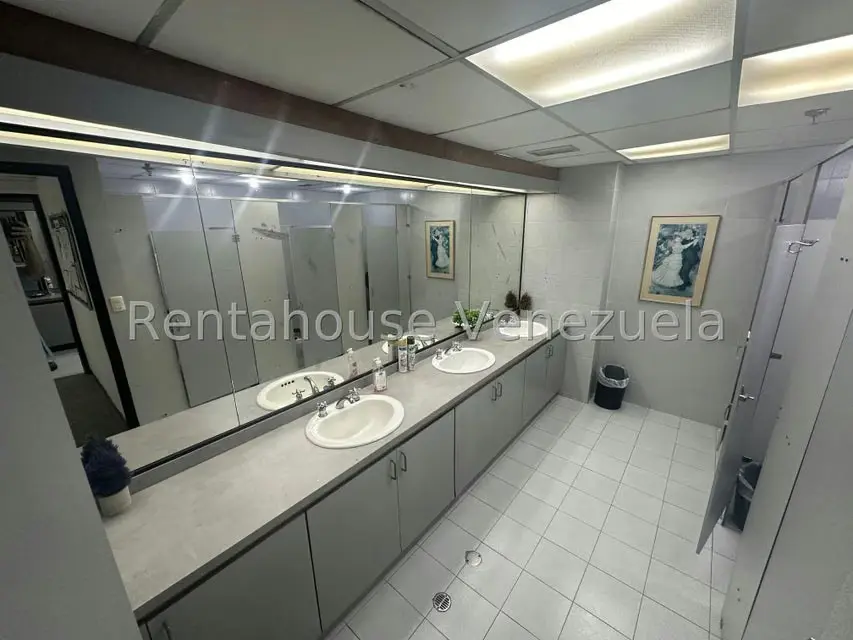 Oficina en Venta en Prados del Este, Distrito Metropolitano - 42