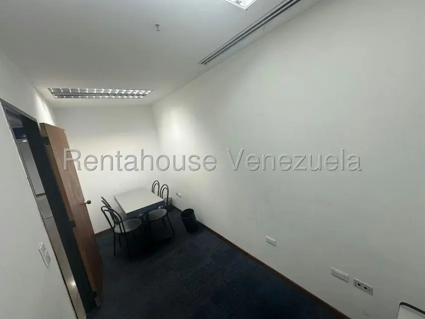 Oficina en Venta en Prados del Este, Distrito Metropolitano - 52