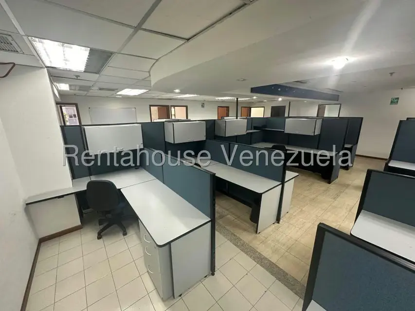 Oficina en Venta en Prados del Este, Distrito Metropolitano - 55
