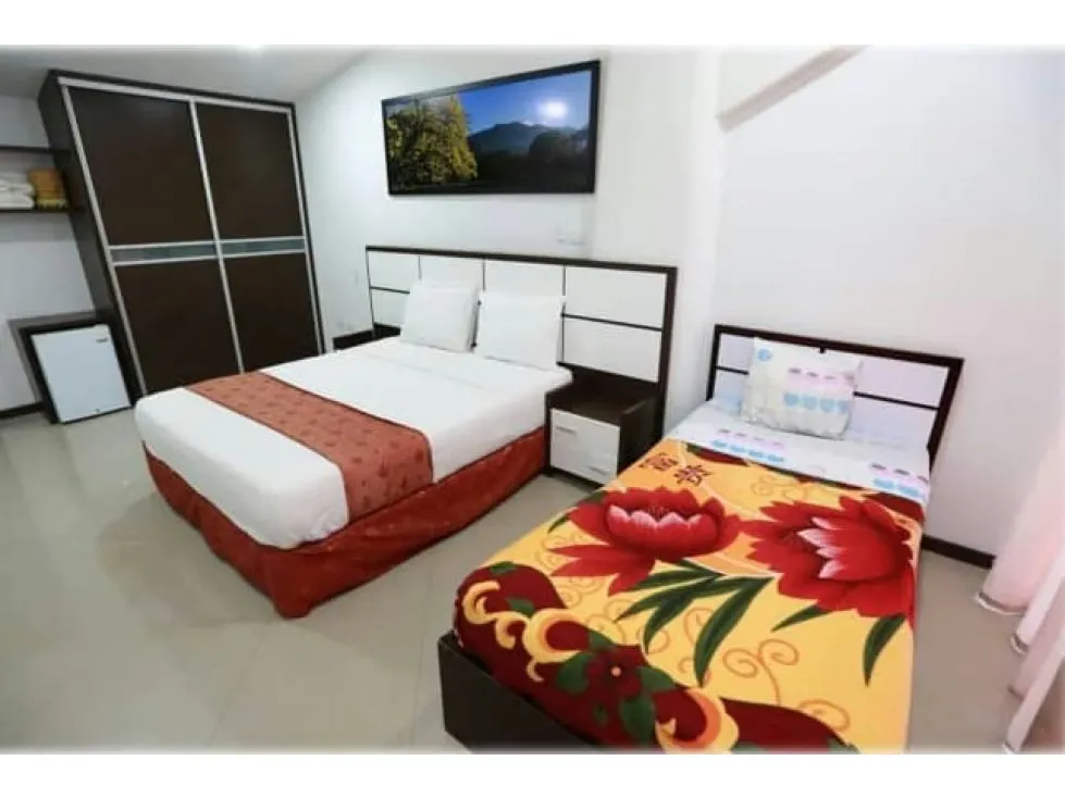 POSADA EN LA GUAIRA, CATIA LA MAR, 729,48 M2 C. 6 HAB, 5 BAÑOS - 4