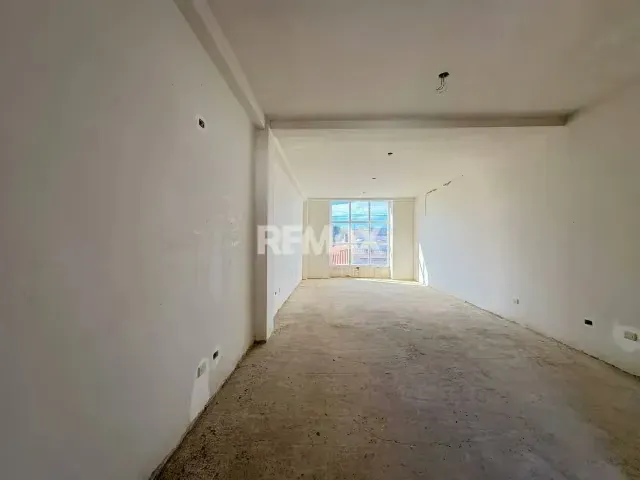 Oficina Comercial en Obra Blanca en Venta, Cagua - 3