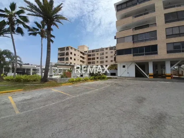 EN VENTA HERMOSO APARTAMENTO CON HERMOSA VISTA MAR MARINA PRIVADA Y PLANTA ELECTRICA TOTAL EN EL CONJUNTO RESIDENCIAL MIRAMAR EN TUCACAS ESTADO FALCON - 15
