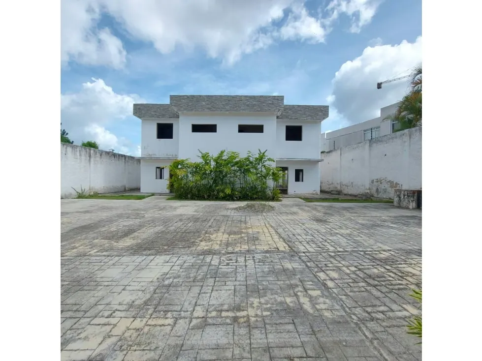 Casa Bifamiliar en Venta en Loma Linda 8H/ 10B/ 10P /1M