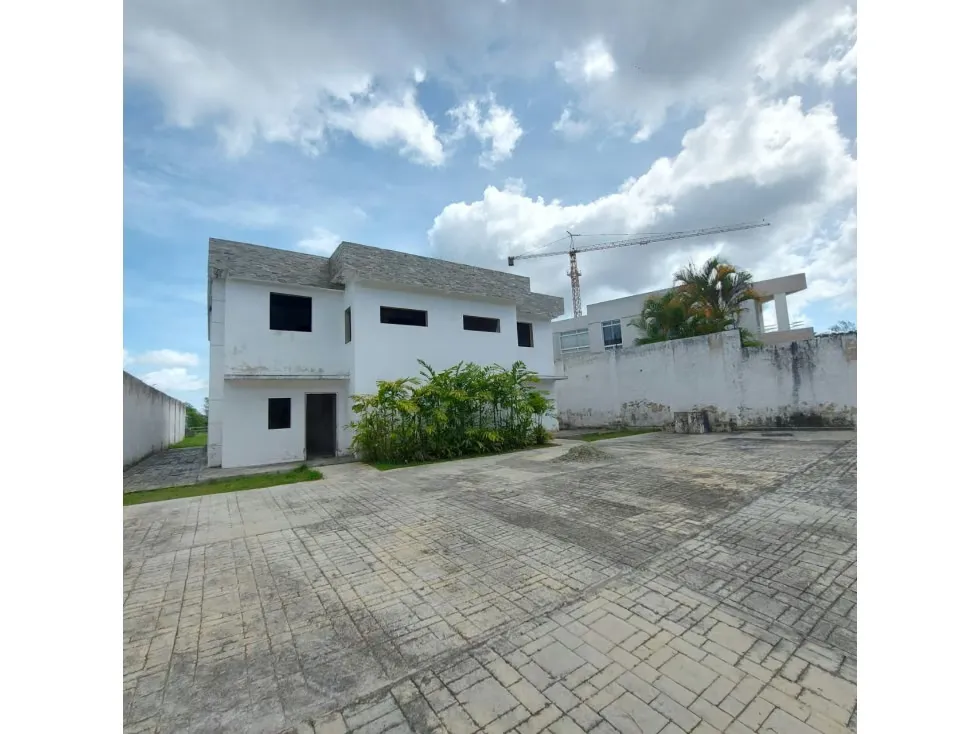 Casa Bifamiliar en Venta en Loma Linda 8H/ 10B/ 10P /1M - 2