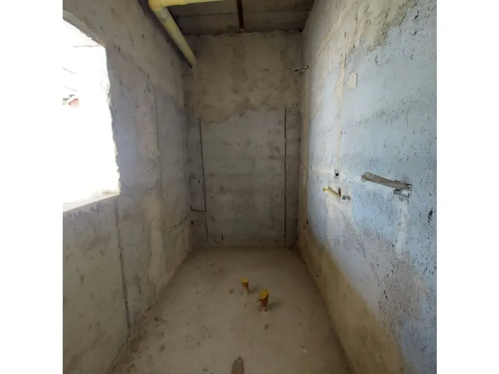 Casa Bifamiliar en Venta en Loma Linda 8H/ 10B/ 10P /1M - 6