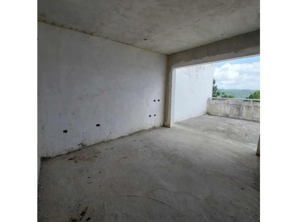 Casa Bifamiliar en Venta en Loma Linda 8H/ 10B/ 10P /1M - 10