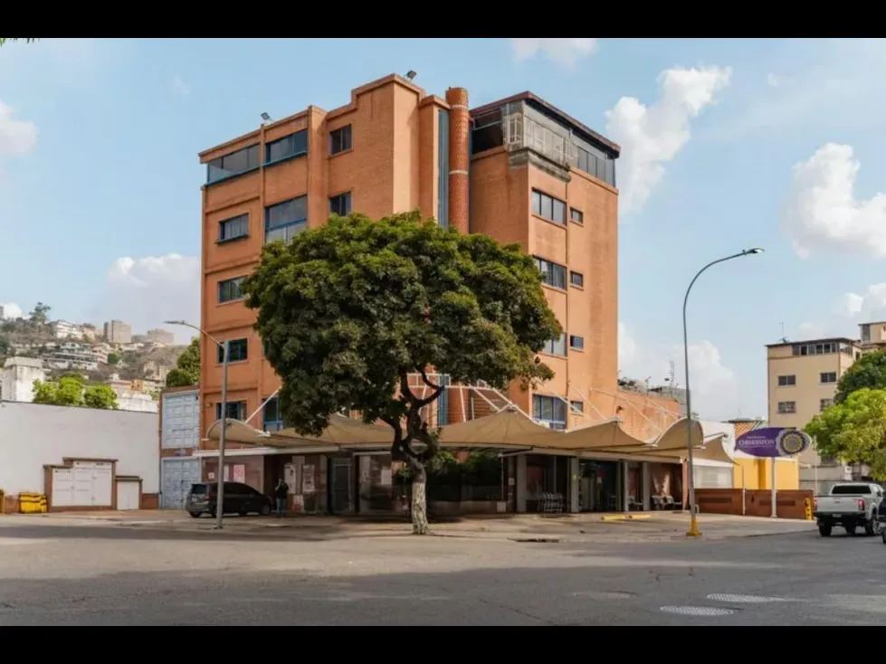 Vendo edificio 1378m2 Los Chaguaramos 6482