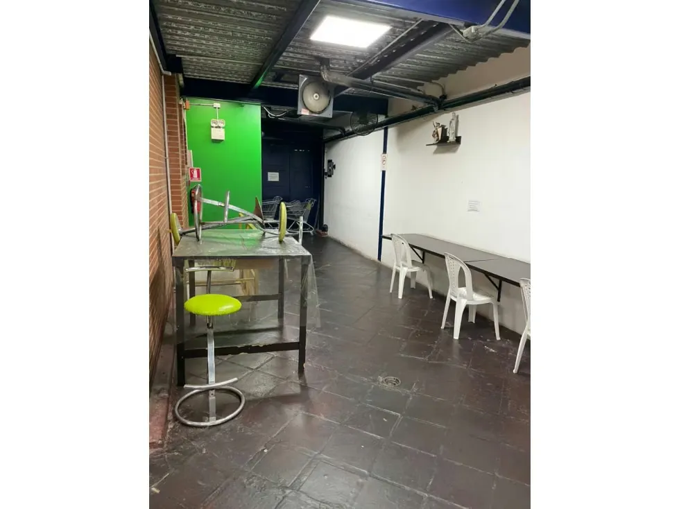 Vendo edificio 1378m2 Los Chaguaramos 6482 - 16